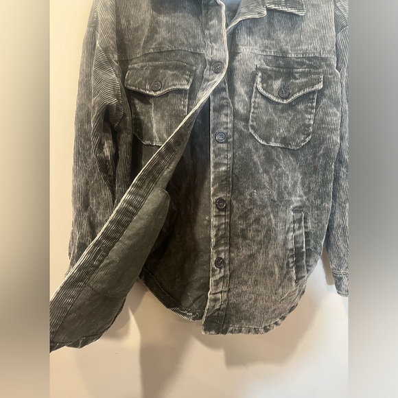 Zenana Shacket - Picture 3 of 6